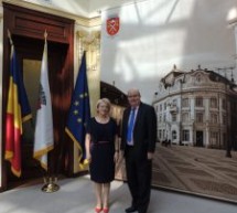 Ambasadorul Marii Britanii Paul Brummell, în vizită la Primăria Sibiu