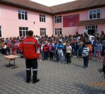 Pompierii voluntari din Copșa Mică, în vizită la școlile și grădinițele din oraș