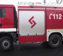 Un autocamion a luat foc în municipiul Sibiu