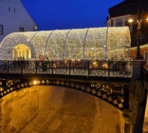 Sibiu: S-a început montarea iluminatului de sărbători în oraș