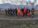 Pompierii voluntari din Copșa Mică sprijină cetățenii care vor să efectueze arderi controlate de vegetație