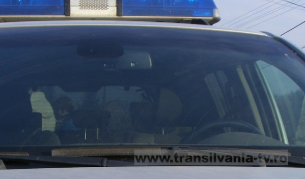 Doi tineri beți au fost accidentaţi ieri pe o trecere de pietoni din Sibiu