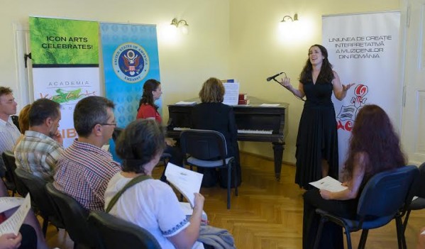 Sibiu: Duel între vioară și percuție, la Festivalul de Muzică Contemporană ICon Arts
