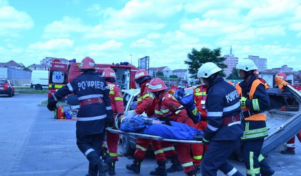 Cinci accidente rutiere, trei incendii și 40 de persoane asistate medical de ISU Sibiu în weekend