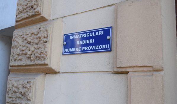 Sibiu: Bonuri de ordine şi program prelungit la Serviciul Înmatriculări Auto