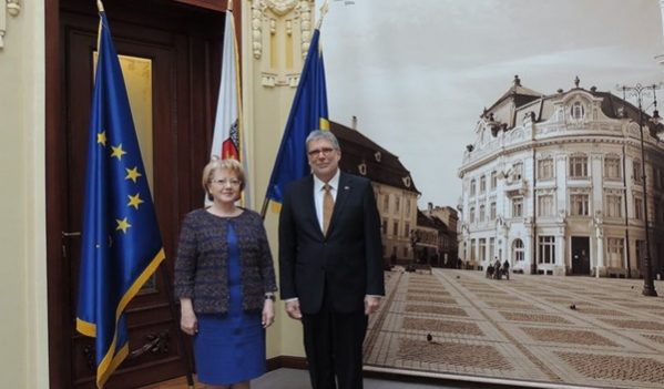 Ambasadorul Elveției, în vizită la Primăria Sibiu