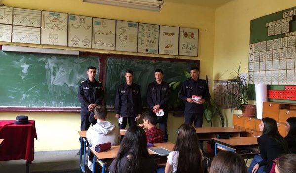 Campanie de informare în licee, desfășurată de ISU Sibiu