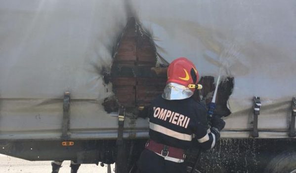 Sibiu: Cinci incendii stinse și 143 de persoane asistate de SMURD în minivacanța de Rusalii