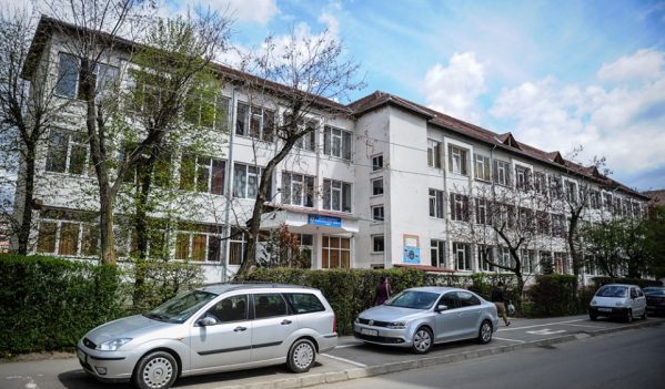 Încep lucrările de reabilitare a clădirii Liceului Constantin Noica din Sibiu