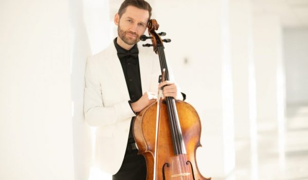 Următorul concert al Filarmonicii de Stat Sibiu îl va avea ca solist pe violoncelistul Octavian Lup